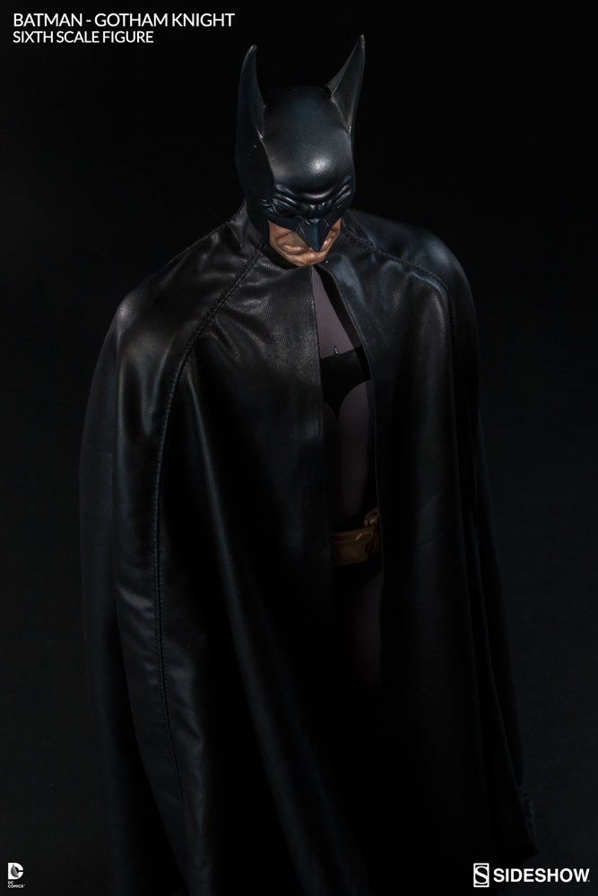 Batman Gotham Knight Sideshow Collectibles
