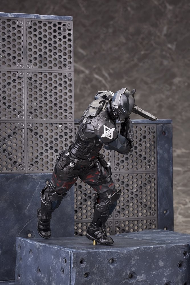 Arkham Knight Artfx+ Statue Kotobukiya