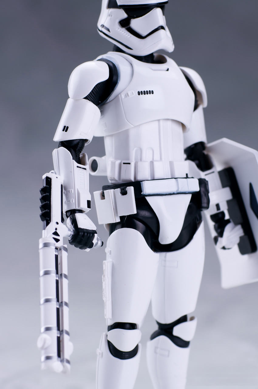 First Order Stormtrooper Shield and Baton Set S.H.Figuarts Bandai