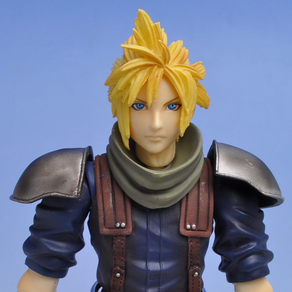 Cloud Strife Crisis Core Play Arts Square Enix
