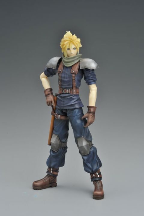 Cloud Strife Crisis Core Play Arts Square Enix