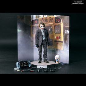 The Joker Bank Robber Version 2.0 Hot Toys CCXP