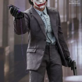 The Joker Bank Robber Version 2.0 Hot Toys CCXP